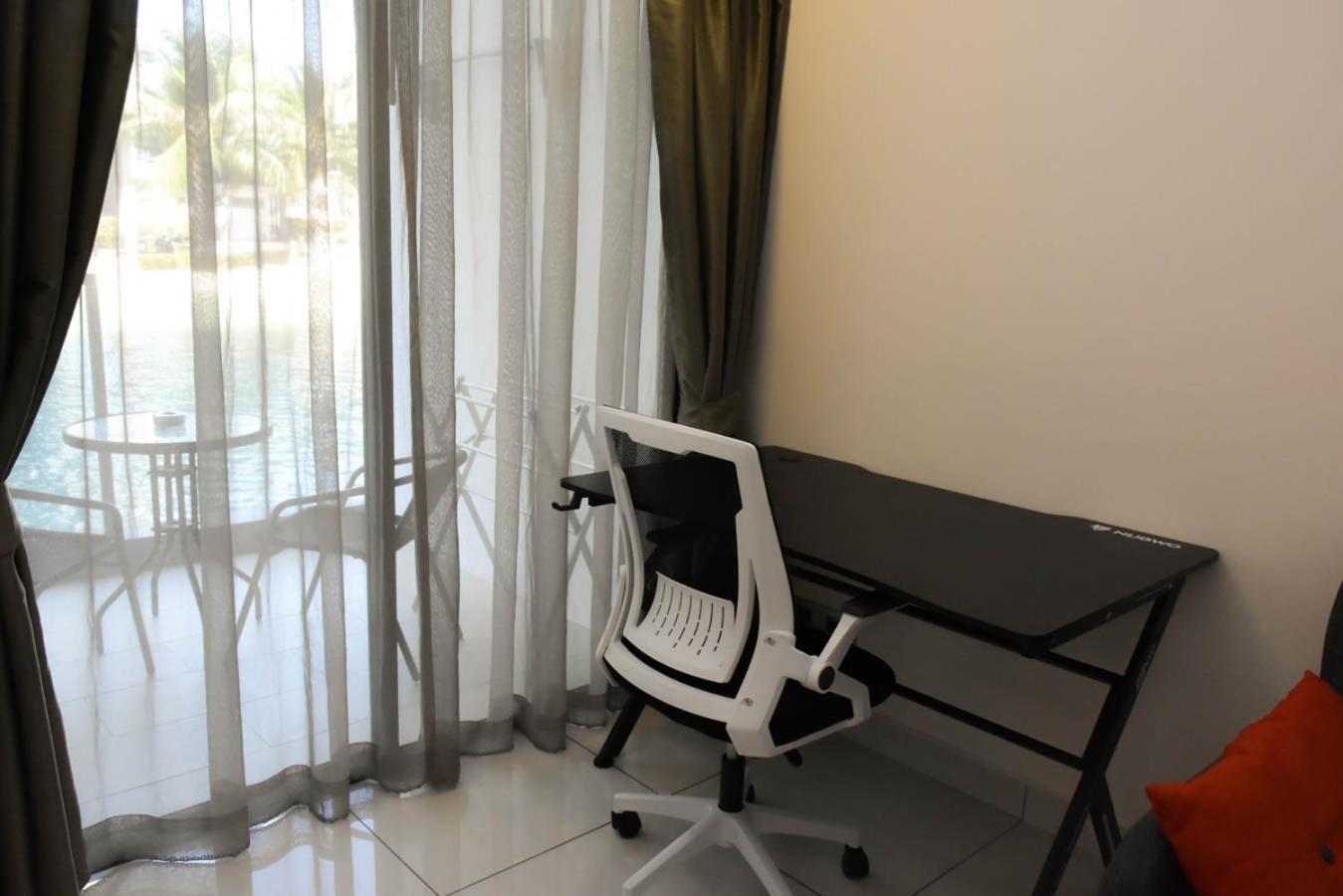 Laguna Beach Resort 1 Condominium Jomtien Beach Room photo
